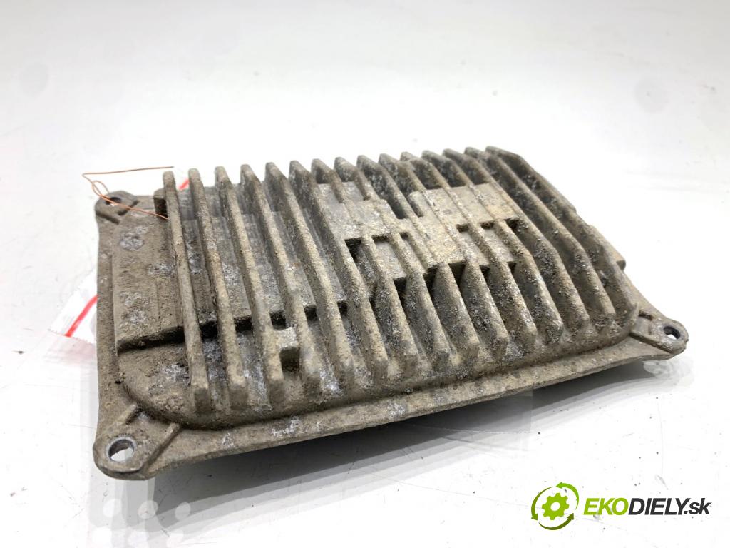 MERCEDES-BENZ CLA coupe coupe 2017 80 kW CLA 180 CDI / d (117.312) 1461 Menič XENON A1769001204 (Riadiaca jednotka xenónu)