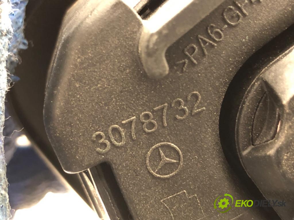 MERCEDES-BENZ CLA coupe coupe 2017 80 kW CLA 180 CDI / d (117.312) 1461 AirBag volantu  (Airbag)