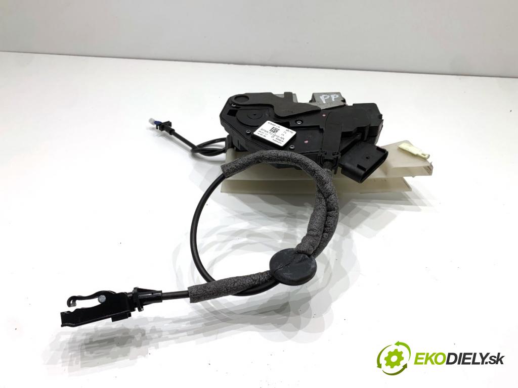 FORD USA ESCAPE III  2017 179 kW 2.0 179 kW [242 KM] 2017 - 2018 1983 zámok Dvere pravy predný BF6A-F21812-AN