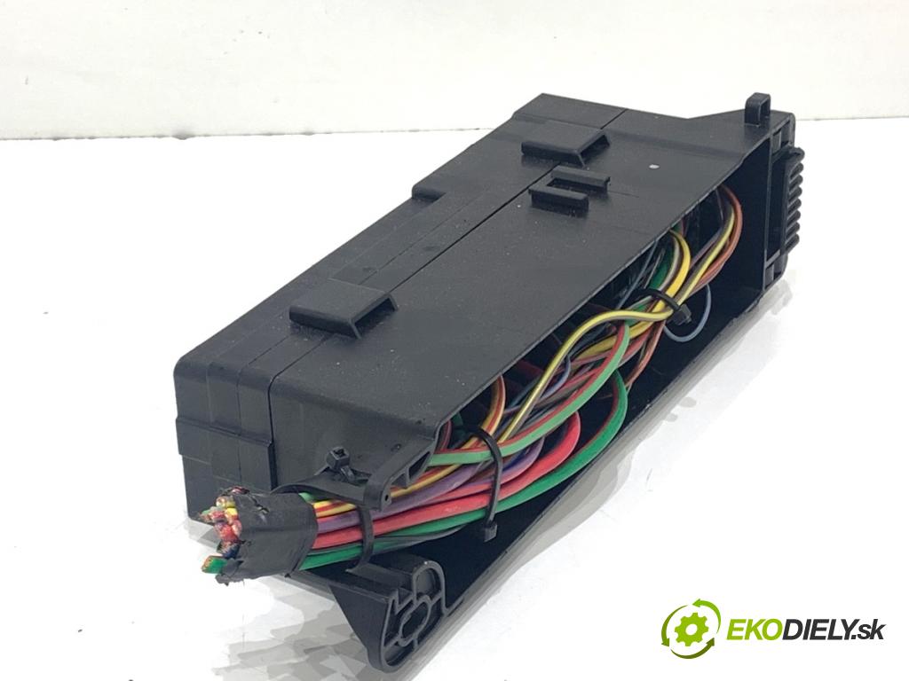 FORD USA ESCAPE III  2017 179 kW 2.0 179 kW [242 KM] 2017 - 2018 1983 skříňka poistková GJ5T14014PBK (Pojistková skříňka)