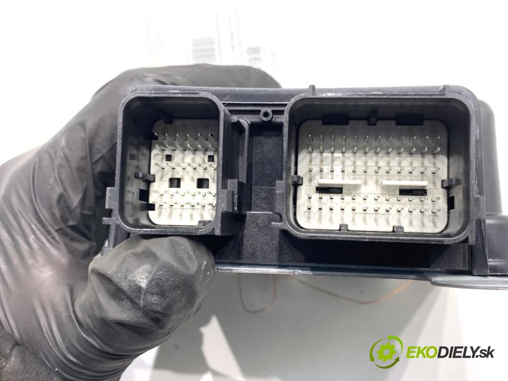 FORD USA ESCAPE III  2017 179 kW 2.0 179 kW [242 KM] 2017 - 2018 1983 senzor airbag GJ5T-14B321-AC (Snímač)