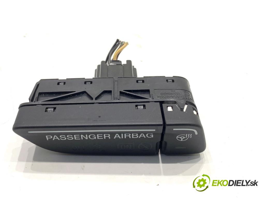 FORD USA ESCAPE III  2017 179 kW 2.0 179 kW [242 KM] 2017 - 2018 1983 přepínač GJ5T-14B418-BD