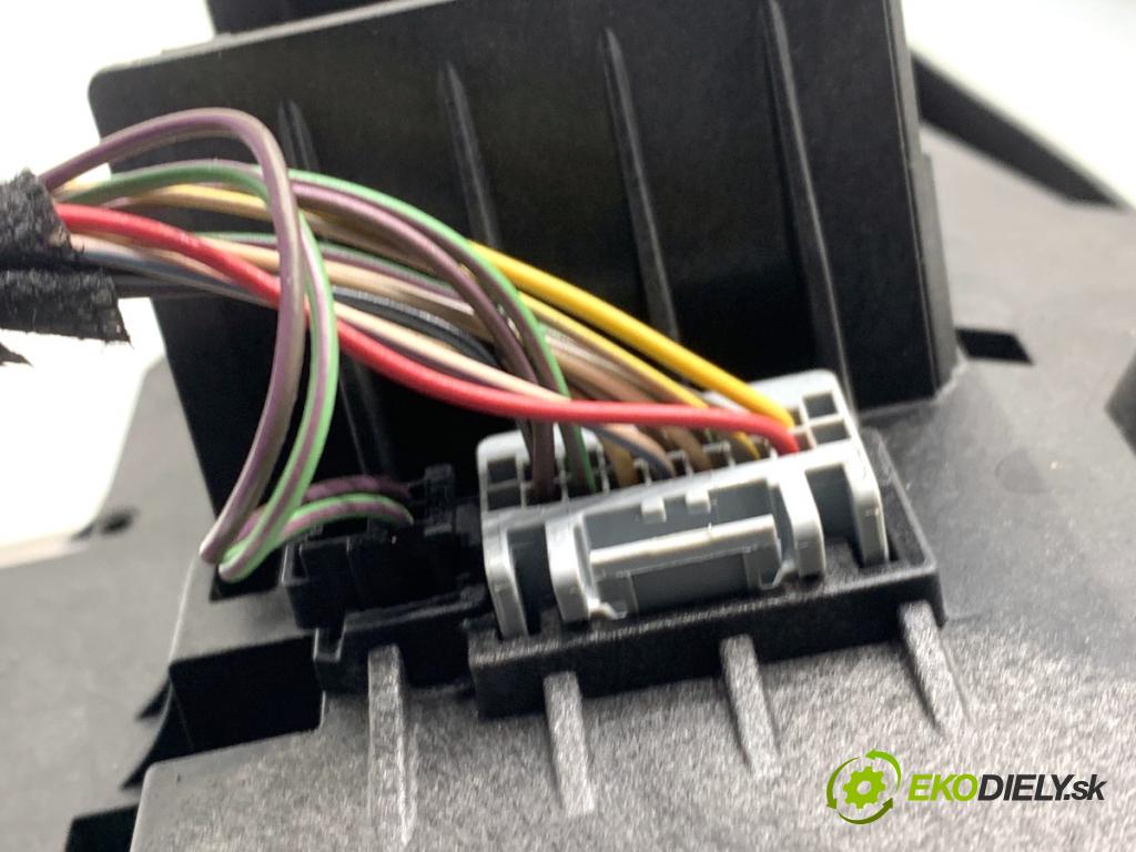 FORD USA ESCAPE III  2017 179 kW 2.0 179 kW [242 KM] 2017 - 2018 1983 Prepínač kombinovaný F1FT-3F944-BC (Prepínacie páčky pod volantom)