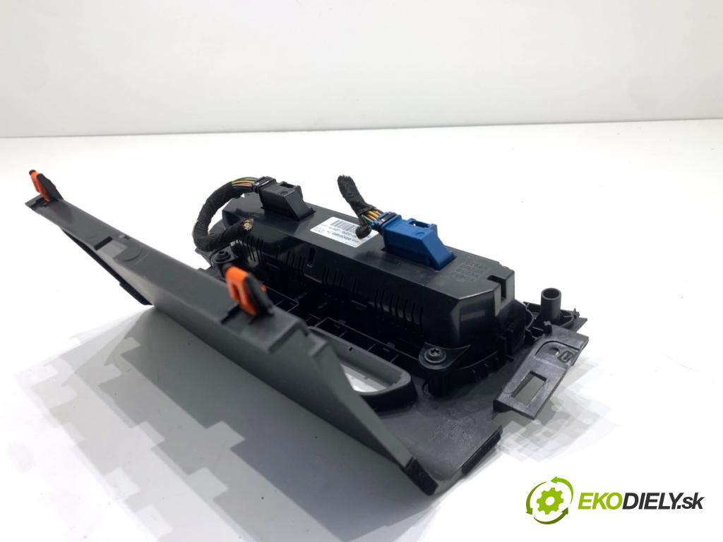 FORD USA ESCAPE III  2017 179 kW 2.0 179 kW [242 KM] 2017 - 2018 1983 Panel ovládania kúrenia GJ5T-18C612-FA (Prepínacie páčky pod volantom)