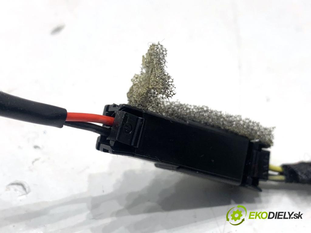 FORD USA ESCAPE III  2017 179 kW 2.0 179 kW [242 KM] 2017 - 2018 1983 clona sluneční pravý