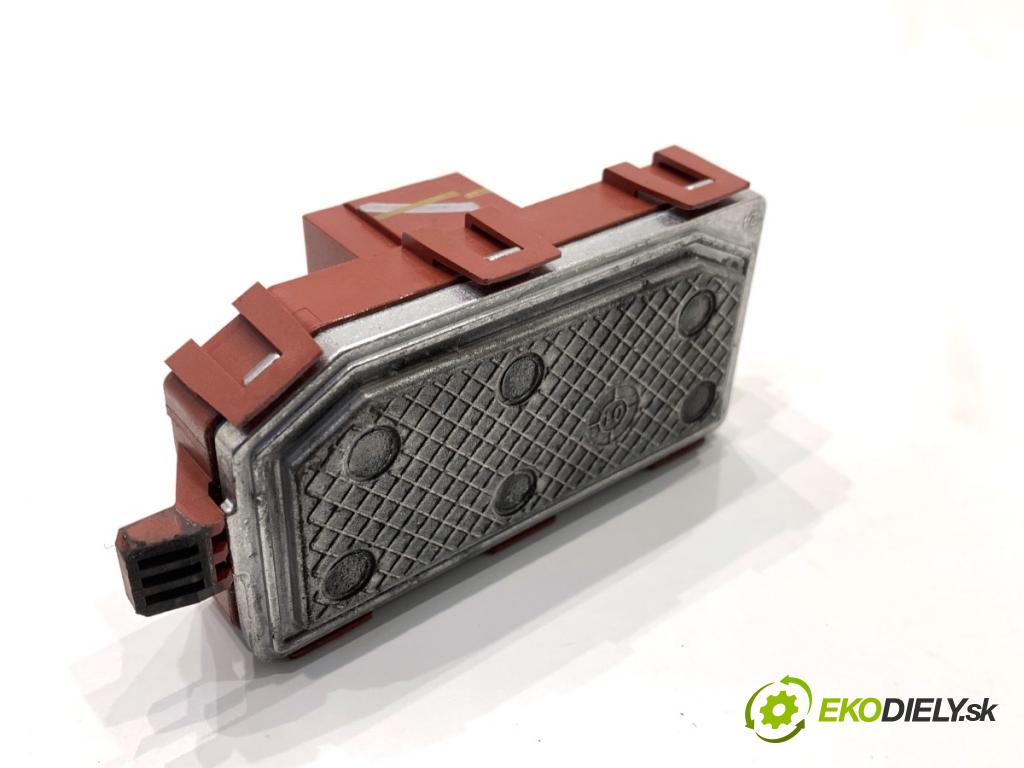 FORD USA ESCAPE III  2017 179 kW 2.0 179 kW [242 KM] 2017 - 2018 1983 Odpor, rezistor kúrenia vzduchu 6G9T-19E624-FB (Odpor (rezistor) kúrenia)