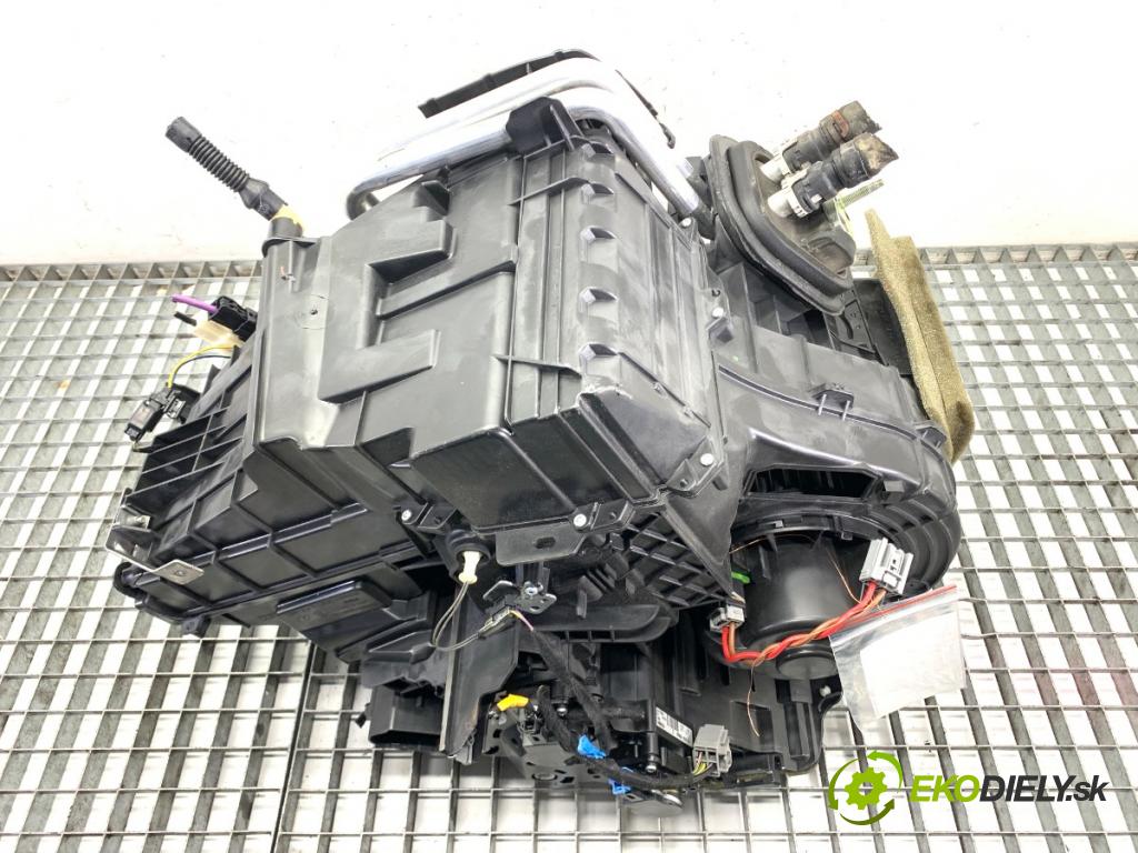 FORD USA ESCAPE III  2017 179 kW 2.0 179 kW [242 KM] 2017 - 2018 1983 Výhrevné teleso, radiátor kúrenia GV61-19B555-N (Radiátor kúrenia)