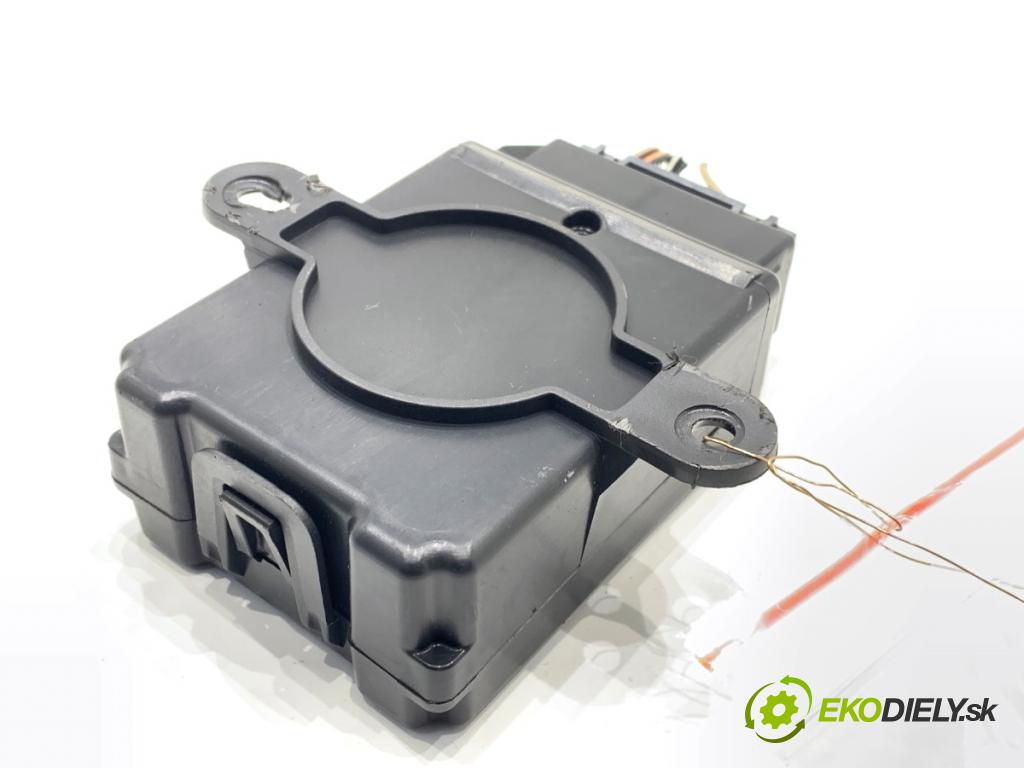 FORD USA ESCAPE III  2017 179 kW 2.0 179 kW [242 KM] 2017 - 2018 1983 modul světel GJ5T-13C148-AD (Řídící jednotka ostatní)