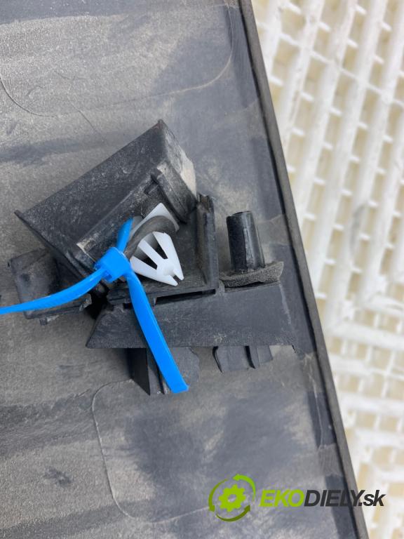 FORD USA ESCAPE III  2017 179 kW 2.0 179 kW [242 KM] 2017 - 2018 1983 lišta dveře pravý zadní část