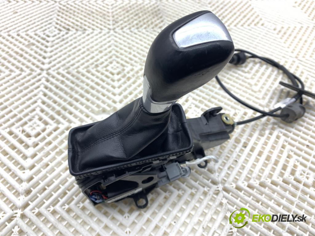 FORD USA ESCAPE III  2017 179 kW 2.0 179 kW [242 KM] 2017 - 2018 1983 kulisa  (Řadicí páka (kulisa) )