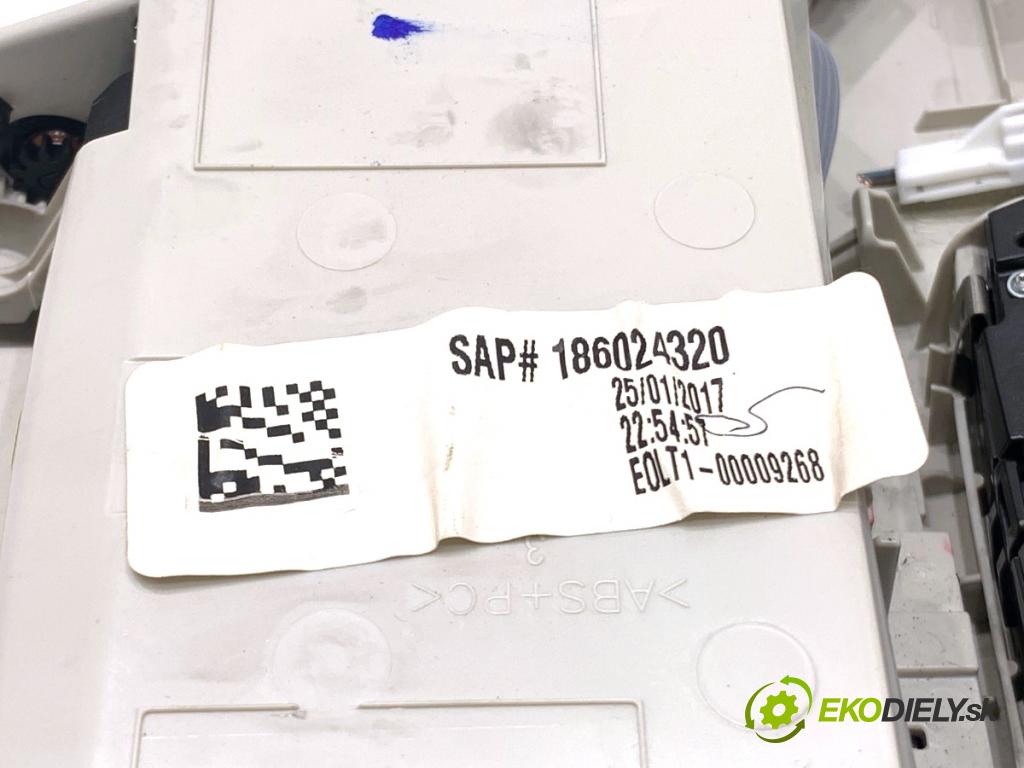 FORD USA ESCAPE III  2017 179 kW 2.0 179 kW [242 KM] 2017 - 2018 1983 světlo stropní