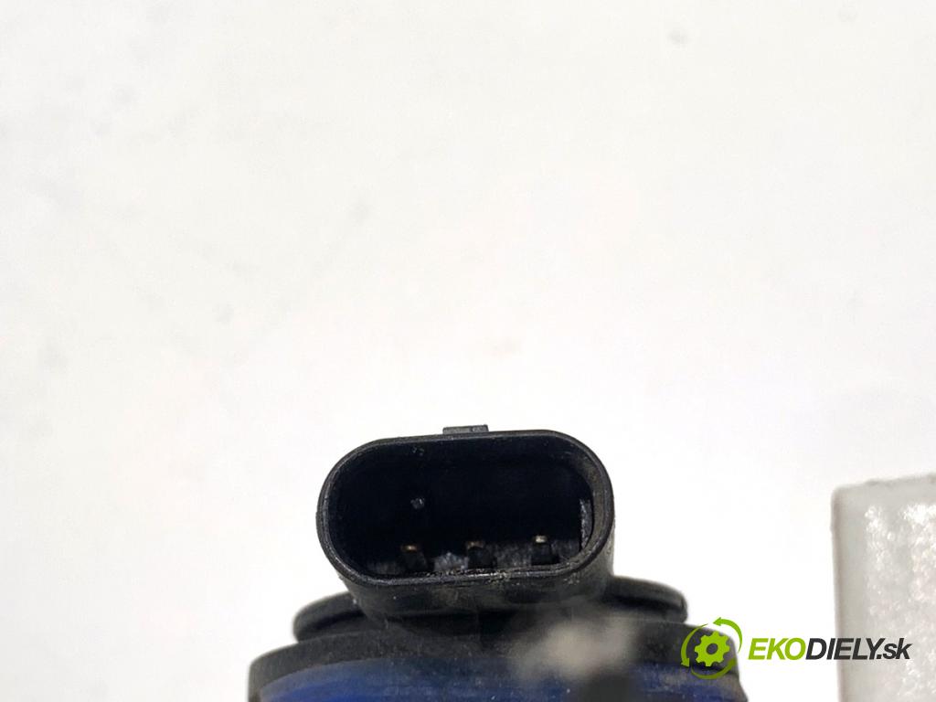 FORD USA ESCAPE III  2017 179 kW 2.0 179 kW [242 KM] 2017 - 2018 1983 Hmlové svetlo, hmlovka pravy predný