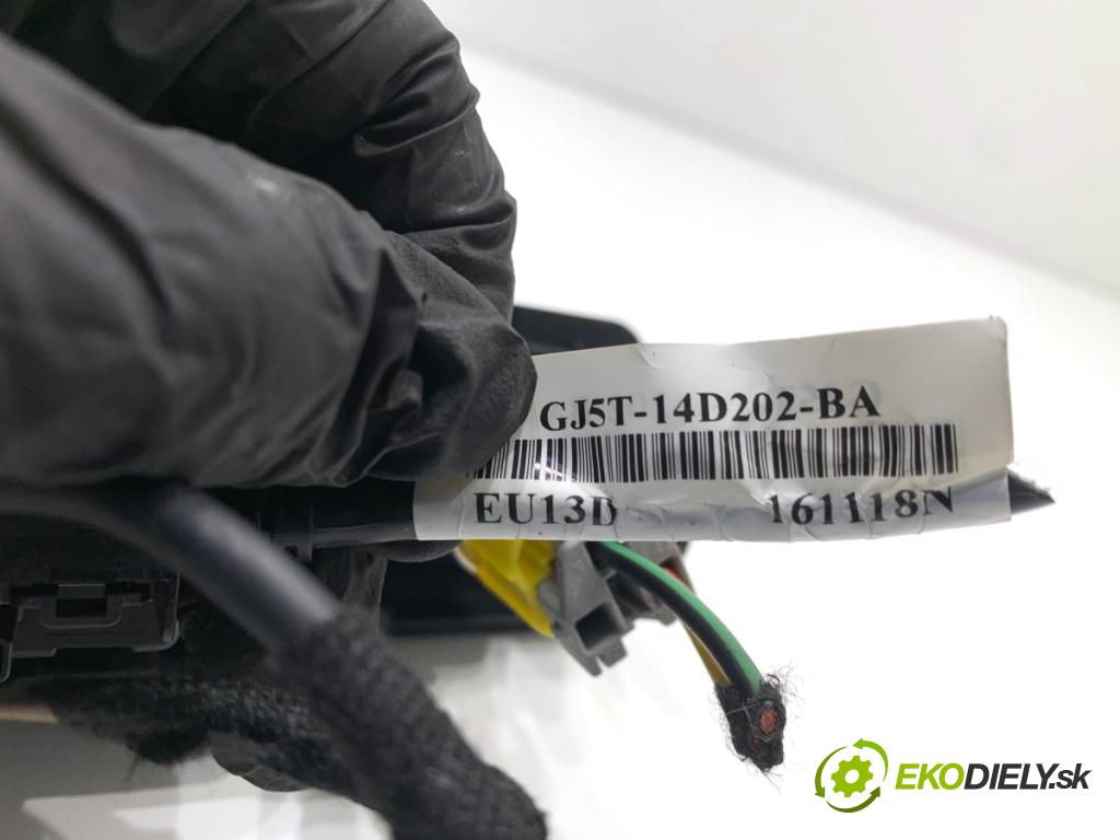 FORD USA ESCAPE III  2017 179 kW 2.0 179 kW [242 KM] 2017 - 2018 1983 HNÍZDO: USB GJ5T-14D202-BA