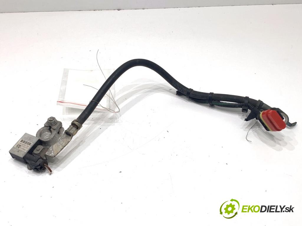 FORD USA ESCAPE III  2017 179 kW 2.0 179 kW [242 KM] 2017 - 2018 1983 svorka MINUS: AV6N-10C679-BG