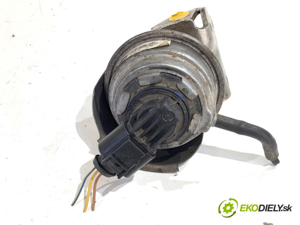 SEAT IBIZA IV coupe 2012 55 kW 1.2 TDI 1199 nastavovač TURBODMYCHADLA: 789016-0002