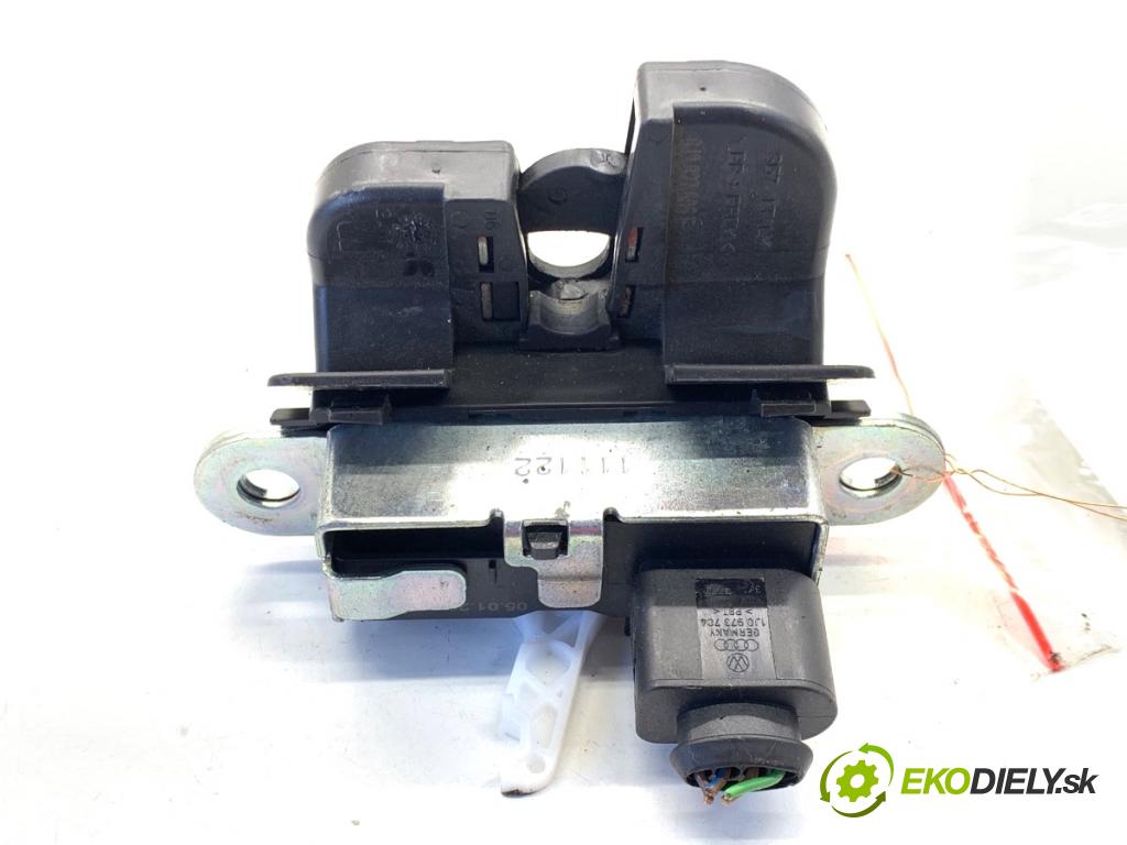 SEAT IBIZA IV coupe 2012 55 kW 1.2 TDI 1199 zámok dverí zad 6J3827505E