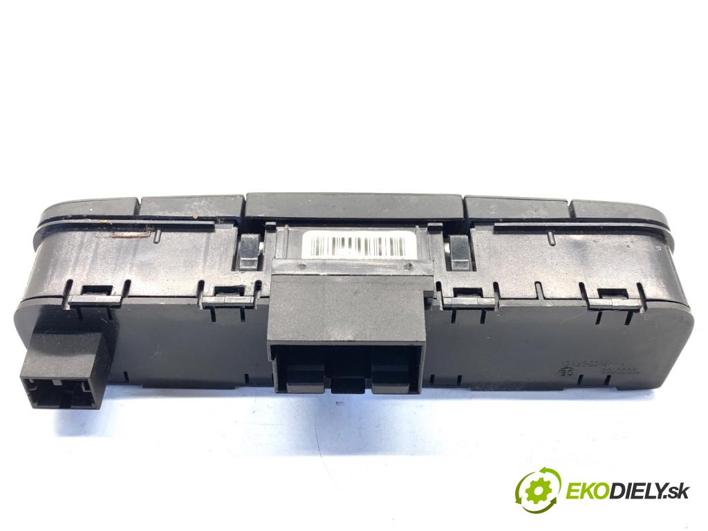 SEAT IBIZA IV coupe 2012 55 kW 1.2 TDI 1199 spínač světel nouzových 6J0927137AB (Páčky pod volantem)