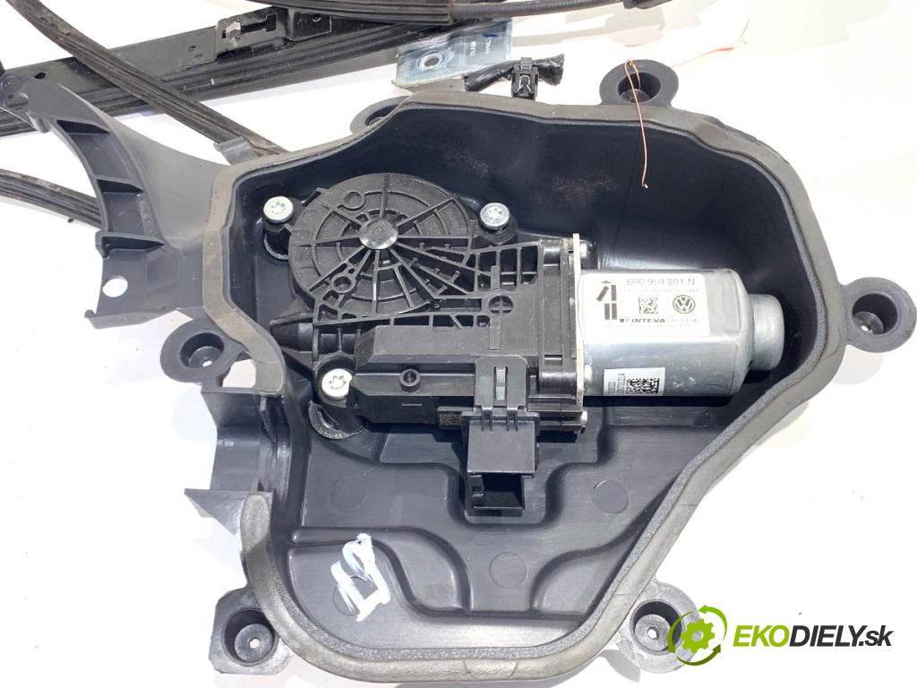 SEAT IBIZA IV coupe 2012 55 kW 1.2 TDI 1199 mechanismus okna levý přední část 6J3837401E