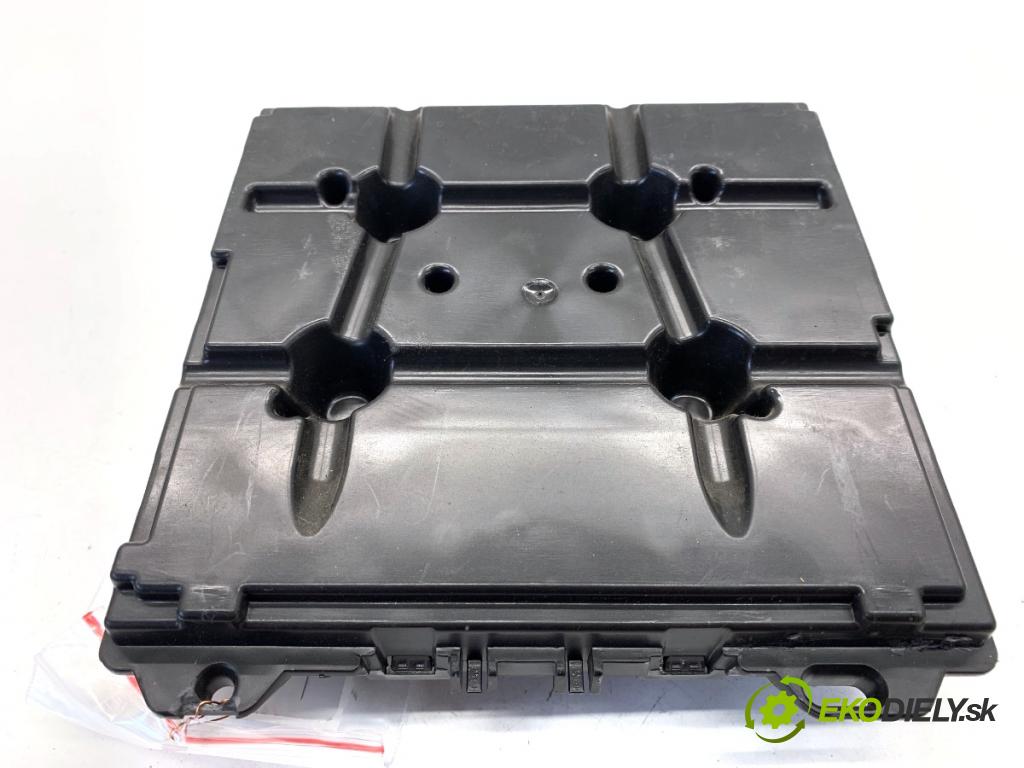 SEAT IBIZA IV coupe 2012 55 kW 1.2 TDI 1199 modul BCM 6R0937088F (Řídící jednotka ostatní)