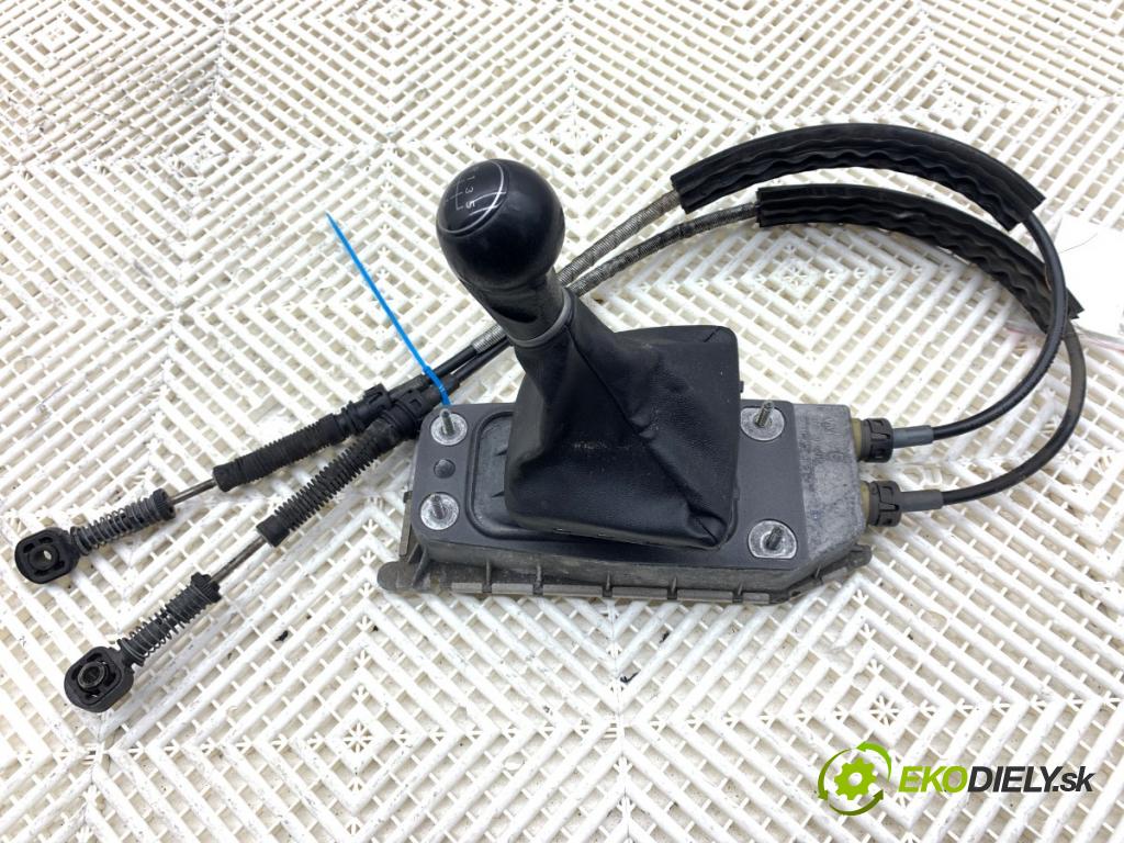 SEAT IBIZA IV coupe 2012 55 kW 1.2 TDI 1199 Kulisa 6Q0711049C (Rýchlostná páka (kulisa))