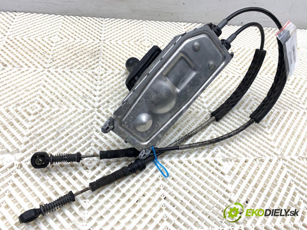 SEAT IBIZA IV coupe 2012 55 kW 1.2 TDI 1199 Kulisa 6Q0711049C (Rýchlostná páka (kulisa))