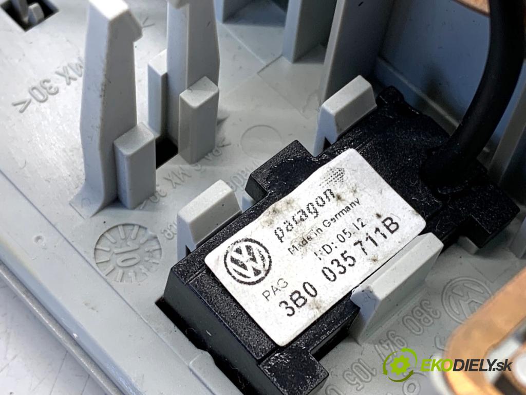 SEAT IBIZA IV coupe 2012 55 kW 1.2 TDI 1199 Svetlo stropné 3B0947105C