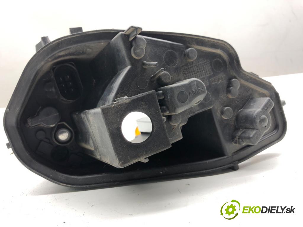 SEAT IBIZA IV coupe 2012 55 kW 1.2 TDI 1199 vložka svetla pravy zad 89392910