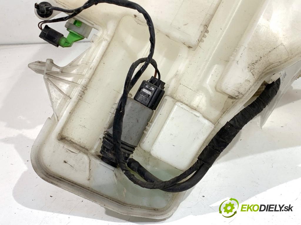 BMW E90 sedan 2005 95 kW 318 i 1995 Nádržka ostrekovačov 7124231