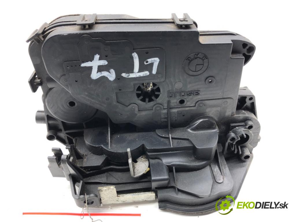 BMW E90 sedan 2005 95 kW 318 i 1995 zámok Dvere ľavy zad 4389475