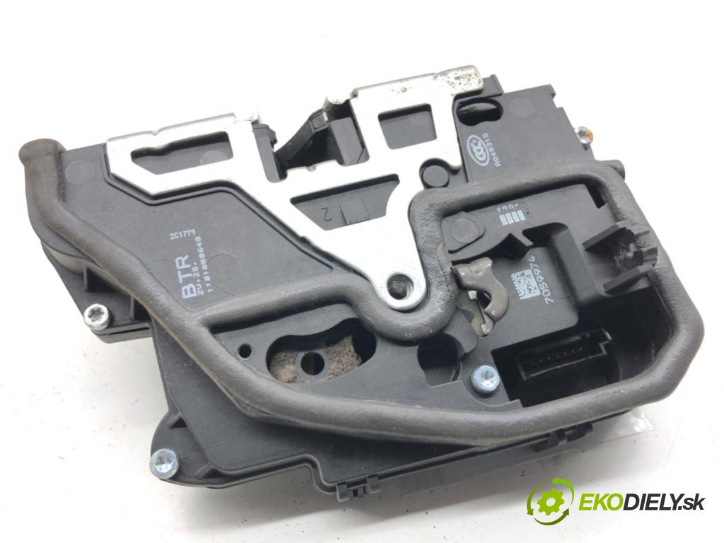 BMW E90 sedan 2005 95 kW 318 i 1995 zámok Dvere pravy predný 7059974