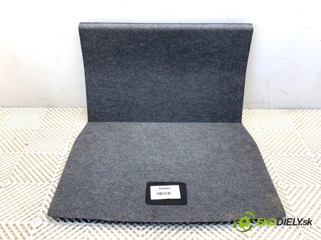 BMW E90 sedan 2005 95 kW 318 i 1995 KRYTINA: kufra 