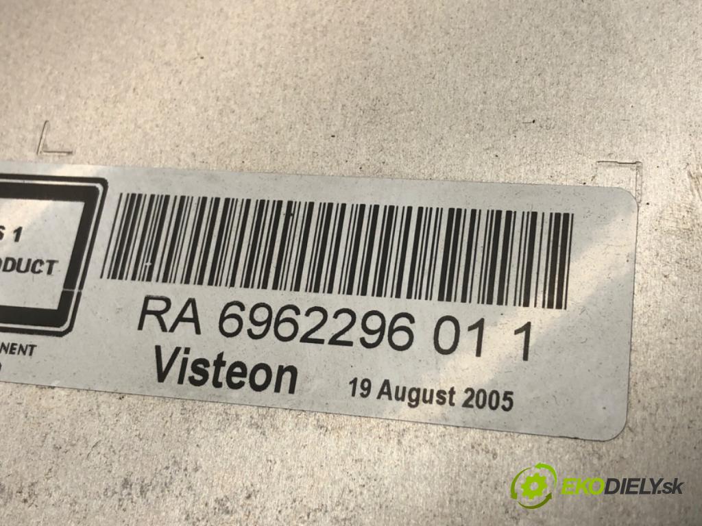 BMW E90 sedan 2005 95 kW 318 i 1995 RADIO 6962296 (Audio zariadenie)