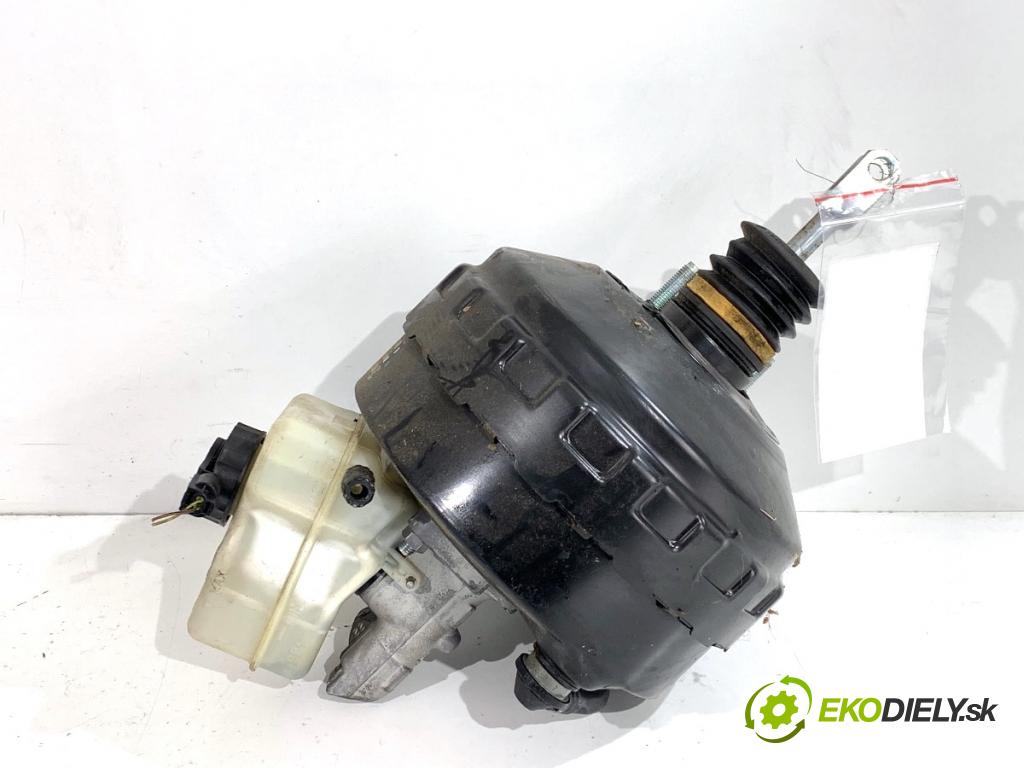 BMW E90 sedan 2005 95 kW 318 i 1995 posilovač bŕzd 6751976