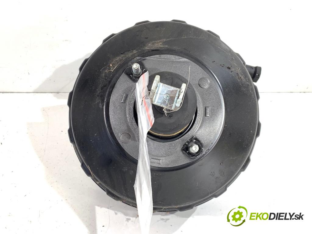 BMW E90 sedan 2005 95 kW 318 i 1995 posilovač bŕzd 6751976