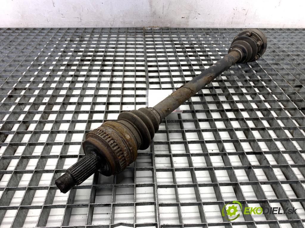 BMW E90 sedan 2005 95 kW 318 i 1995 poloos pravý zadní část 7525822