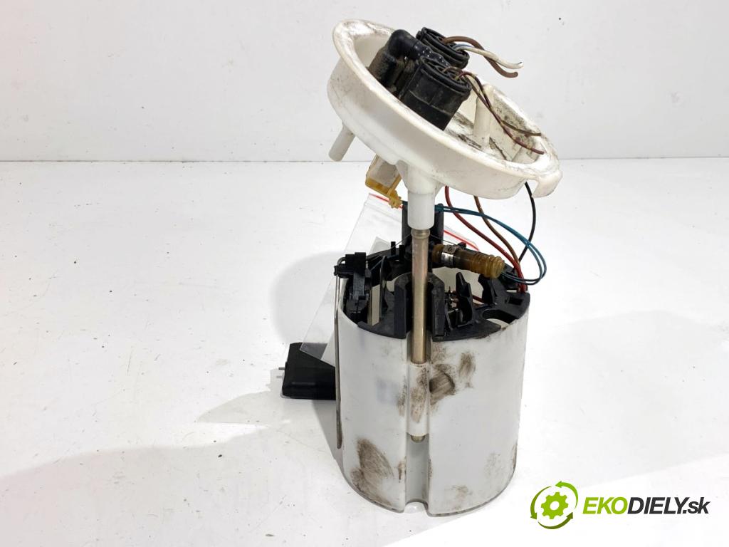 BMW E90 sedan 2005 95 kW 318 i 1995 pumpa paliva 6763850