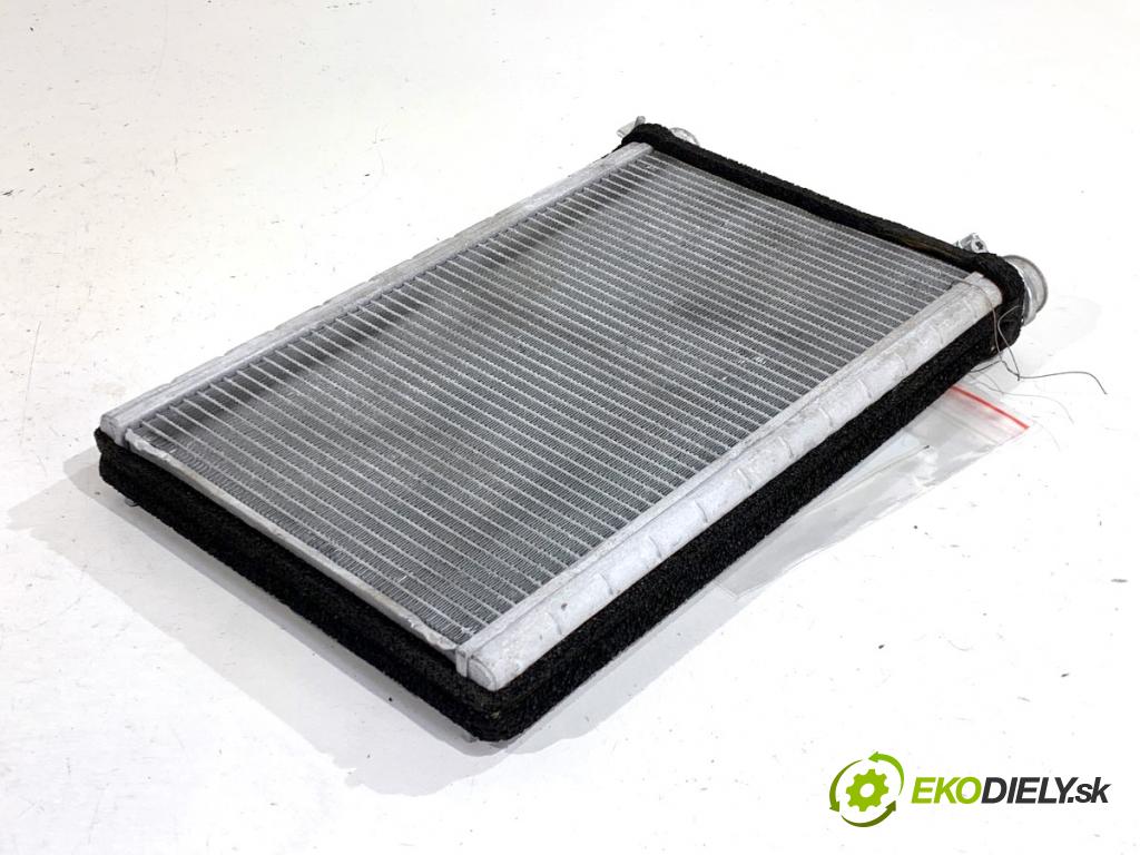 BMW E90 sedan 2005 95 kW 318 i 1995 Výhrevné teleso, radiátor kúrenia  (Radiátor kúrenia)