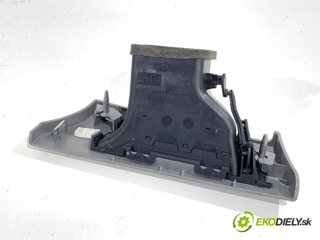 BMW E90 sedan 2005 95 kW 318 i 1995 lišty kryt 7132845 7132376 (Lišta)