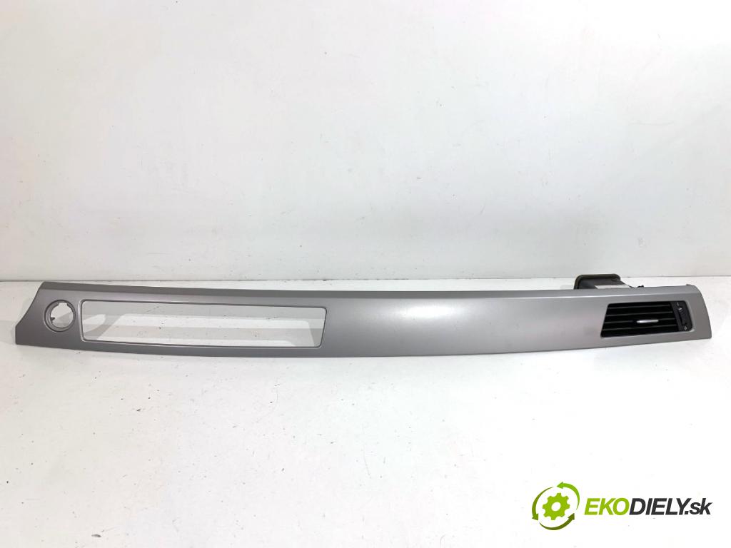 BMW E90 sedan 2005 95 kW 318 i 1995 lišty kryt 7132845 7132376 (Lišta)