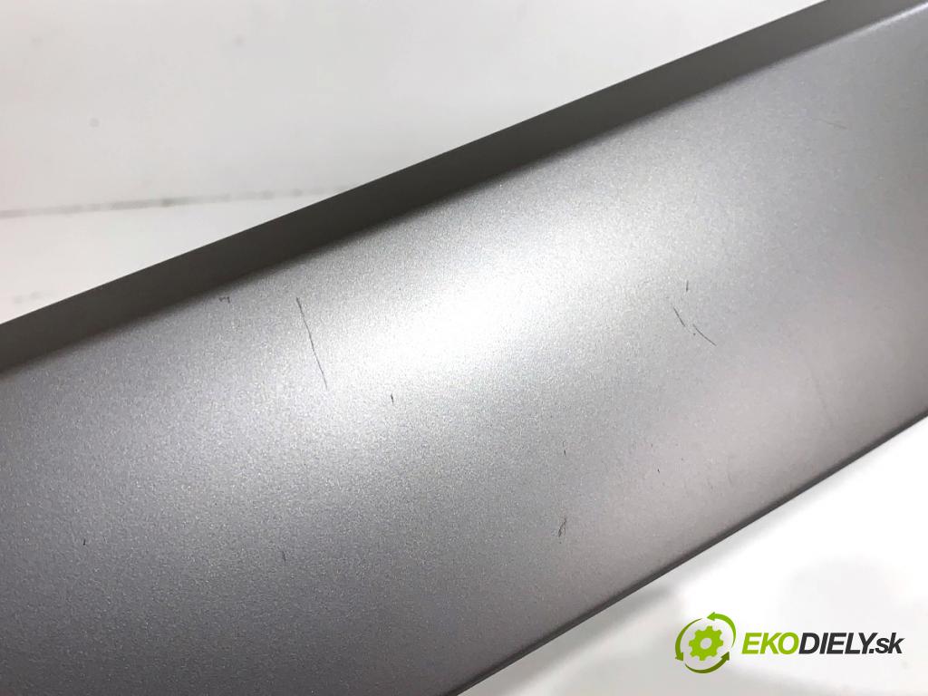 BMW E90 sedan 2005 95 kW 318 i 1995 lišty kryt 7132845 7132376 (Lišta)