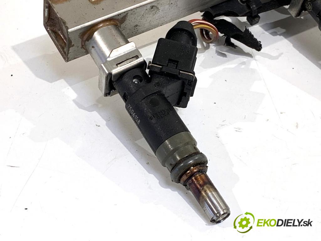 BMW E90 sedan 2005 95 kW 318 i 1995 Lišta vstrekovacia 7506158 (Vstrekovacia lišta)