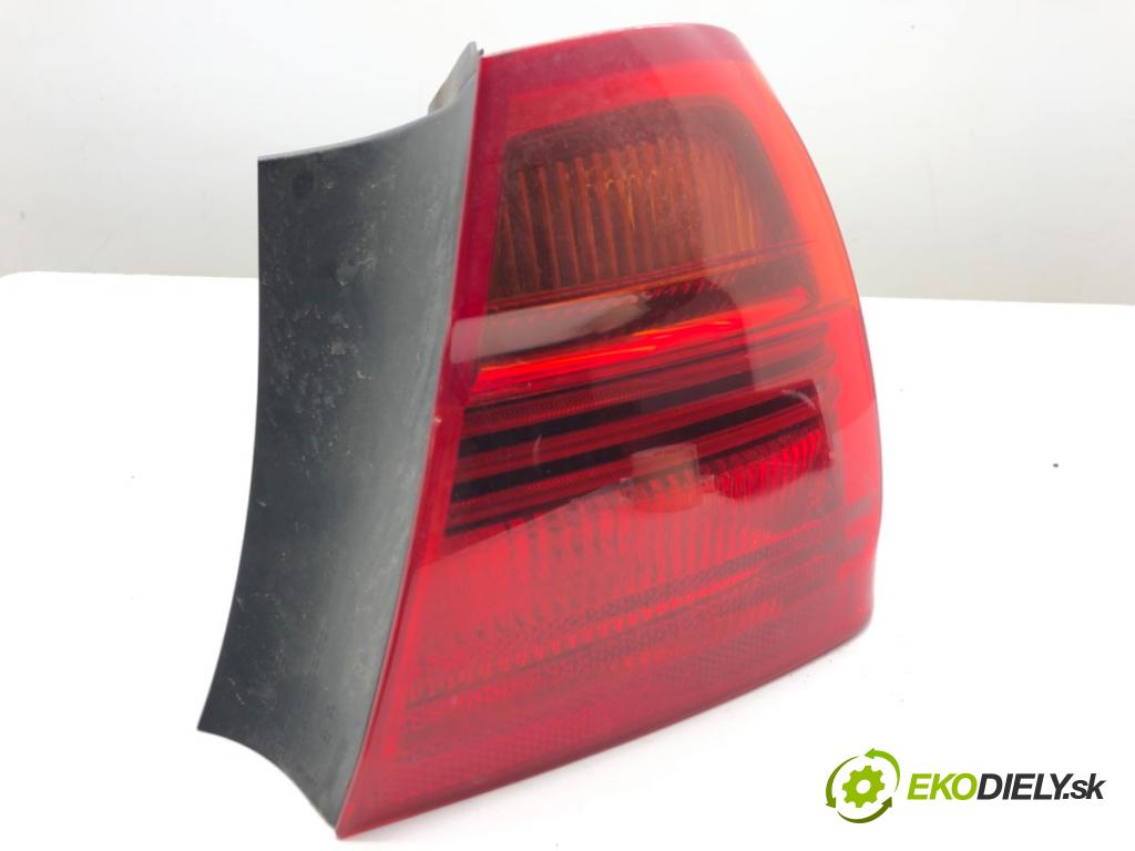 BMW E90 sedan 2005 95 kW 318 i 1995 Svetlo pravy zad 6937458