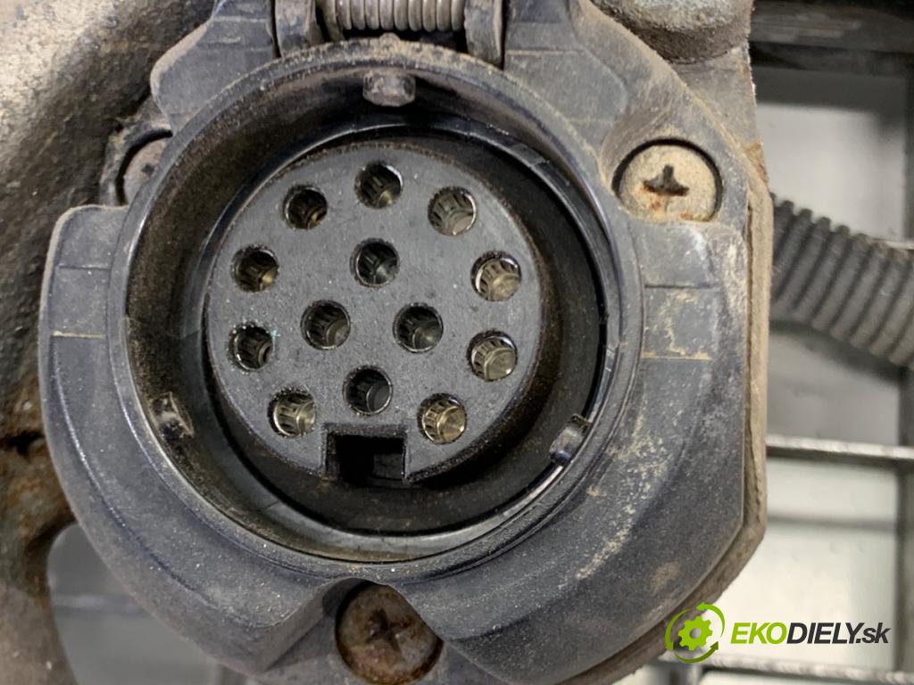 BMW E90 sedan 2005 95 kW 318 i 1995 Hák ťažné zariadenie 6773725 (Ťažné zariadenie)