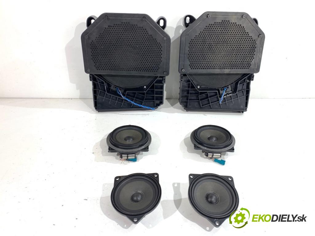 BMW E90 sedan 2005 95 kW 318 i 1995 reproduktory 