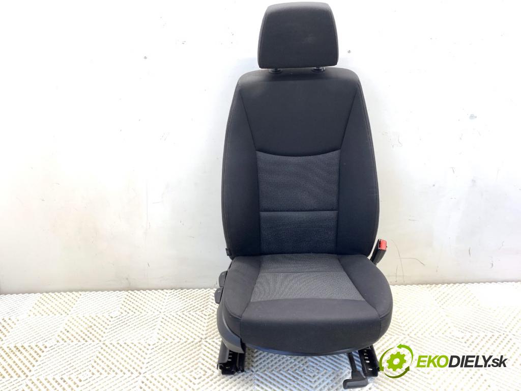 BMW E90 sedan 2005 95 kW 318 i 1995 Sedadlo pravy predný 