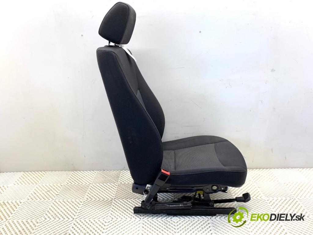 BMW E90 sedan 2005 95 kW 318 i 1995 Sedadlo ľavy predný