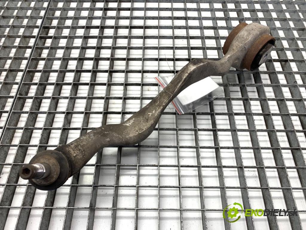 BMW E90 sedan 2005 95 kW 318 i 1995 rameno levý přední část