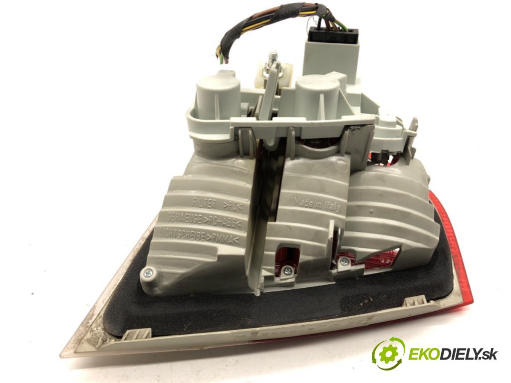 BMW E90 sedan 2005 95 kW 318 i 1995 světlo zadní část pravá vnitřní 6937460 (Klika dveří ostatní)