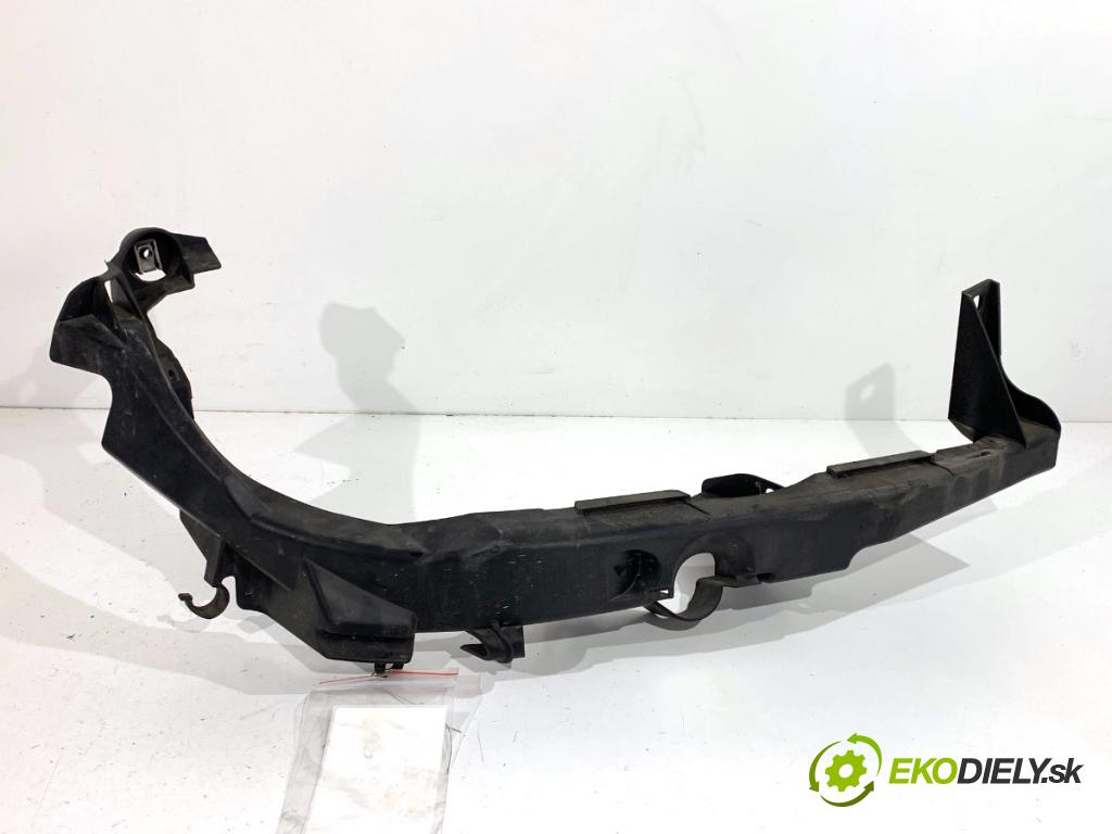 BMW E90 sedan 2005 95 kW 318 i 1995 úchyt světla pravý 7116708