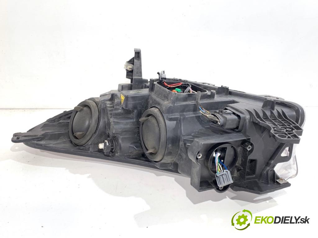 FORD USA ESCAPE III  2017 179 kW 2.0 179 kW [242 KM] 2017 - 2018 1983 Svetlomet pravy predný XENON